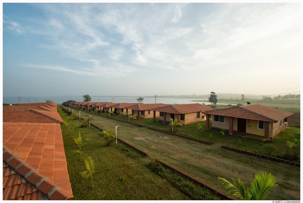 Hotel The Peepal Tree, Kabini Begūr Esterno foto