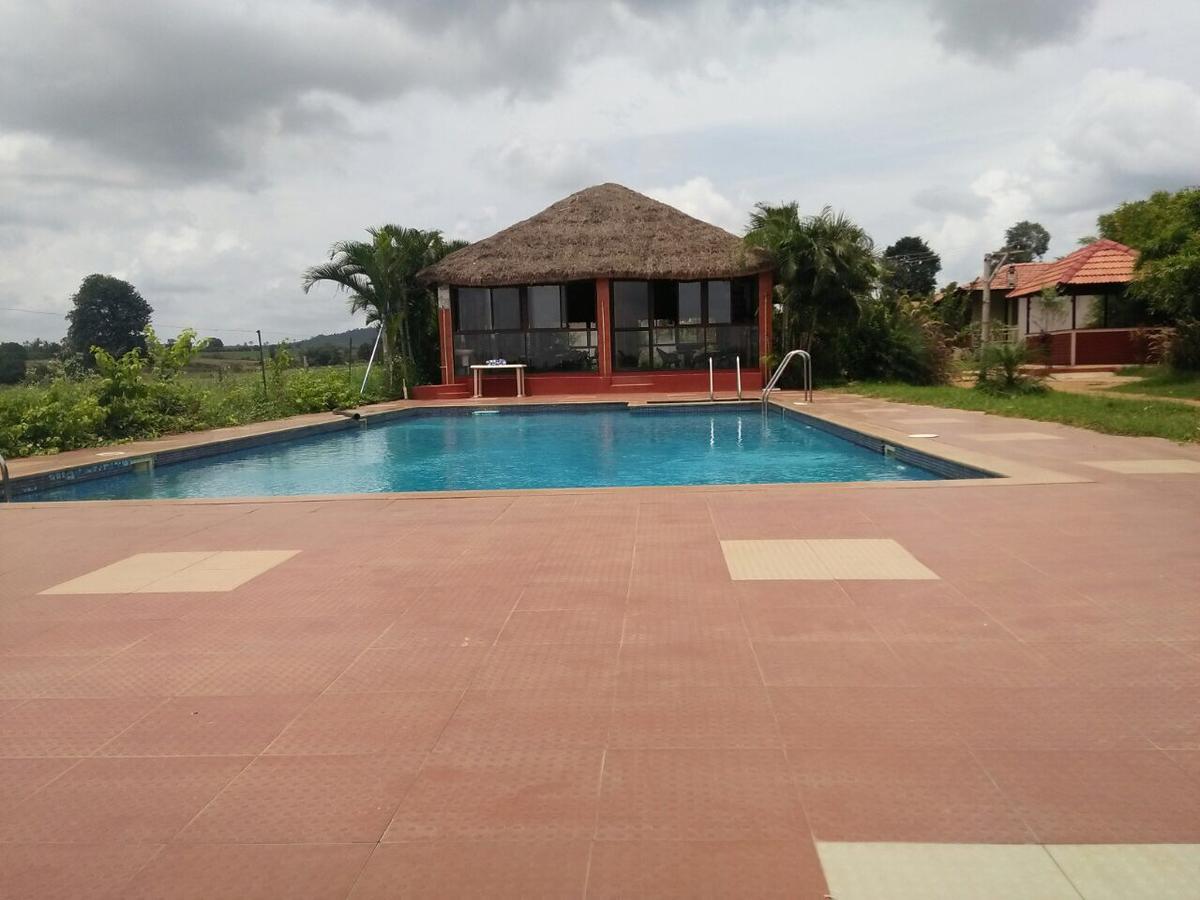 Hotel The Peepal Tree, Kabini Begūr Esterno foto