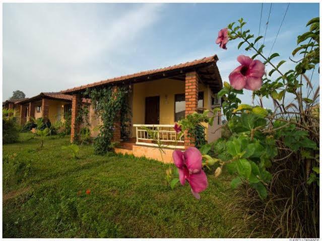 Hotel The Peepal Tree, Kabini Begūr Esterno foto