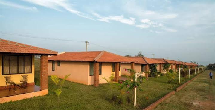 Hotel The Peepal Tree, Kabini Begūr Esterno foto